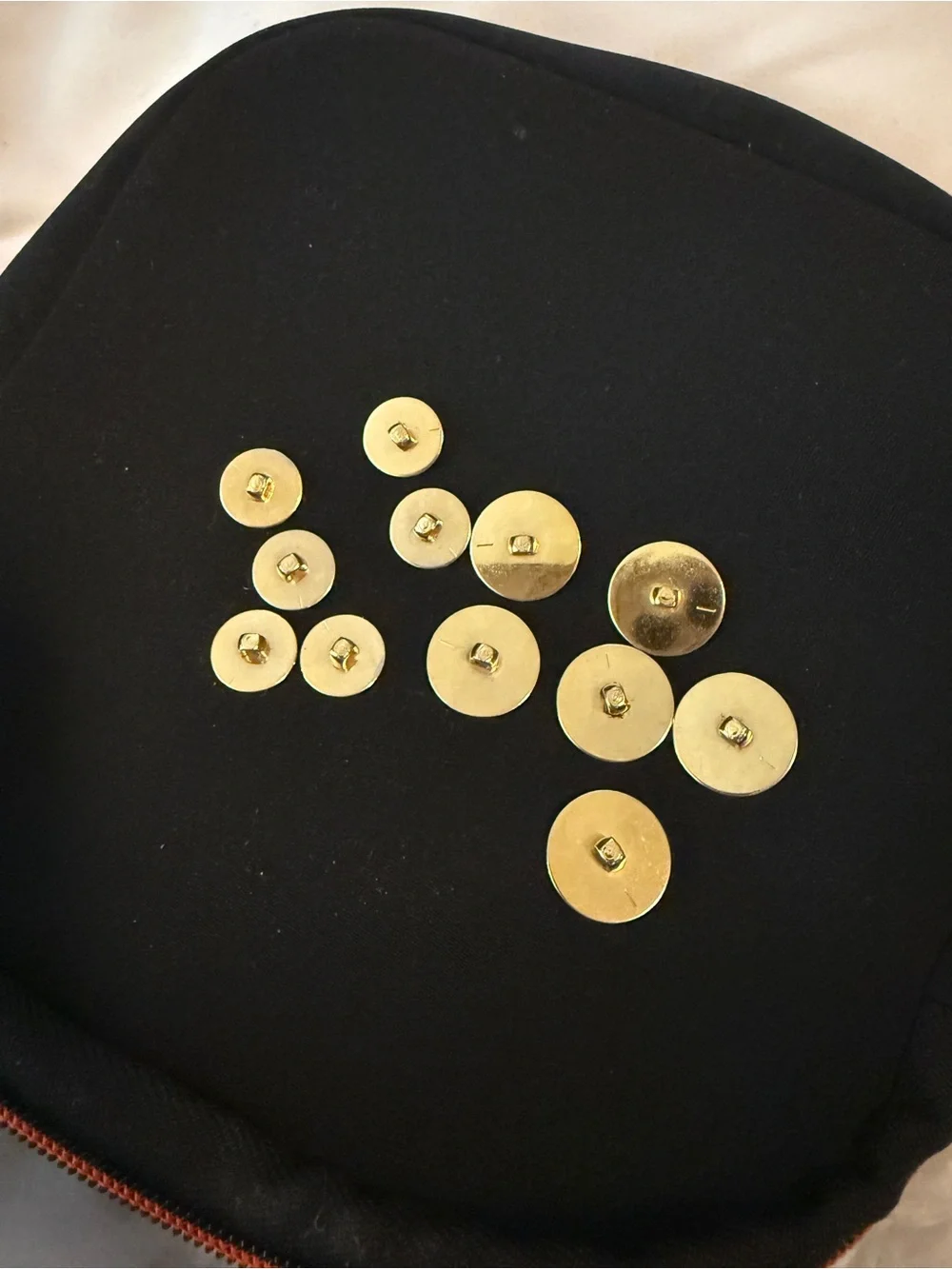 Burberry London Set Of 12 Gold Toned Buttons 2 Sizes For Blazer
